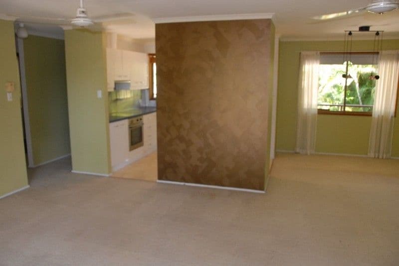 6 Country Road, CANNONVALE QLD 4802, Cannonvale - Thumbnail 3