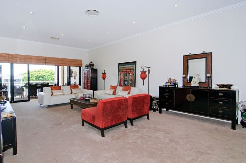 36 Oatland Esplanade, RUNAWAY BAY QLD 4216, Runaway Bay - Thumbnail 5