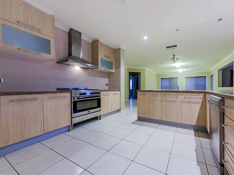 23 Ellesmere Way, Truganina VIC 3029, Truganina - Thumbnail 4