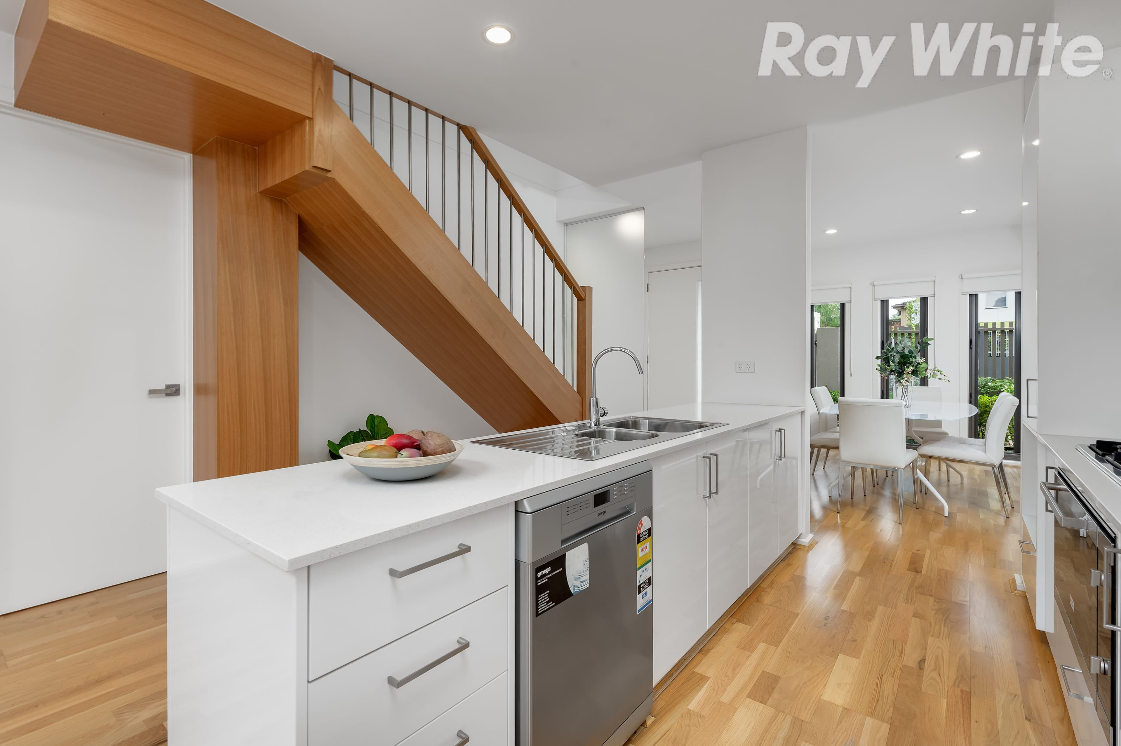 98 Nickson Street, Bundoora VIC 3083, Bundoora - Thumbnail 4
