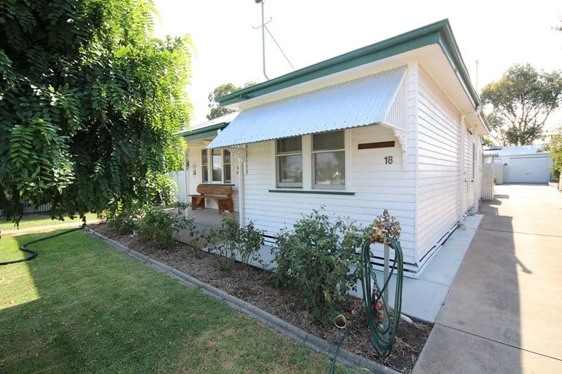 18 Cecil Street, Horsham VIC 3400, Horsham - Image 1