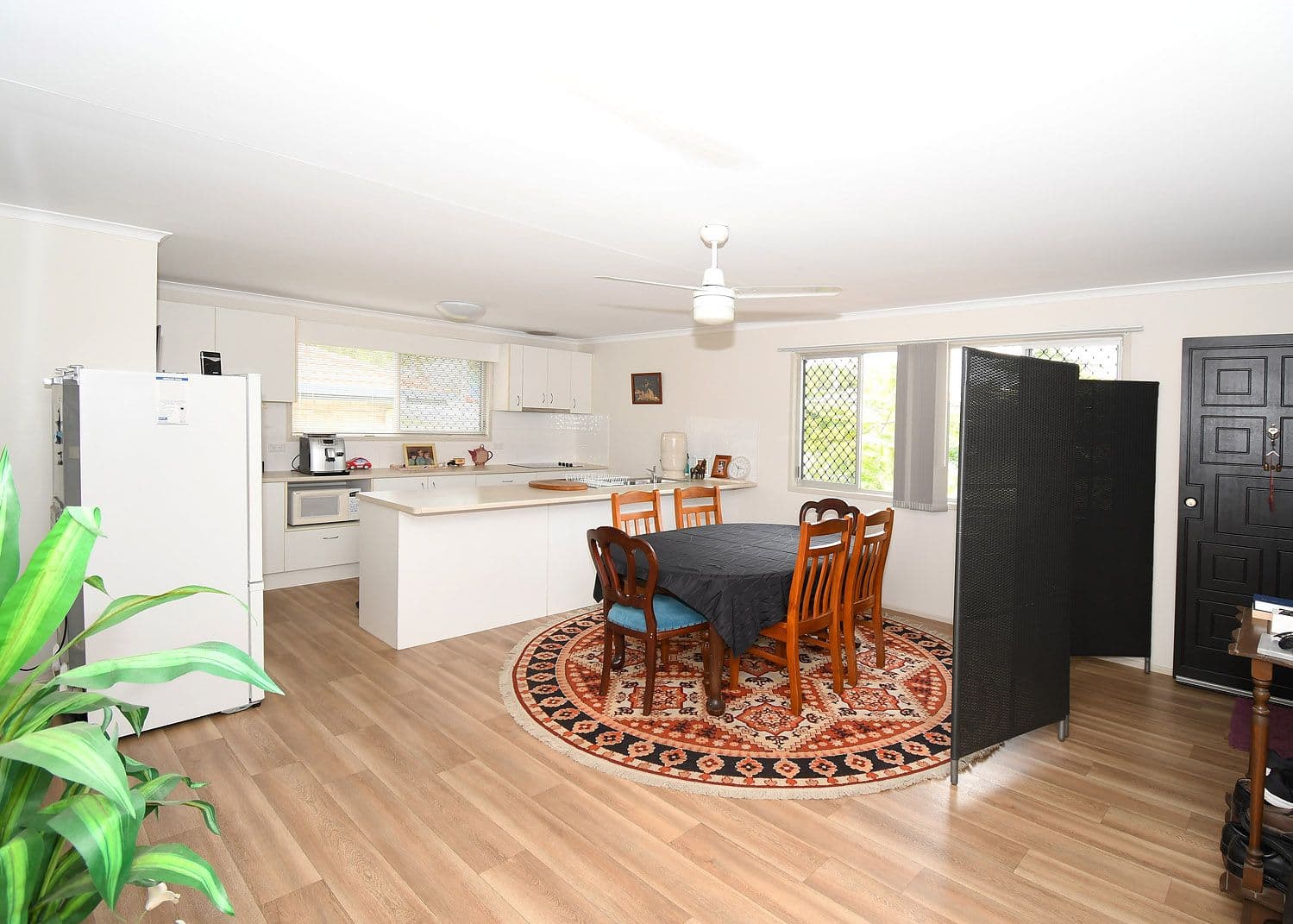 300 Boat Harbour Drive, Scarness QLD 4655, Scarness - Thumbnail 3