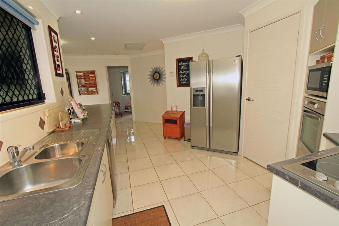 53 Buxton Drive, GRACEMERE QLD 4702, Gracemere - Thumbnail 4