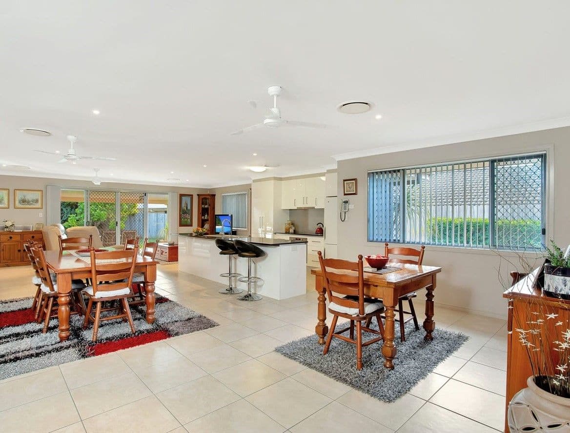 24 Antonson Crescent, Mudgeeraba QLD 4213, Mudgeeraba - Thumbnail 4
