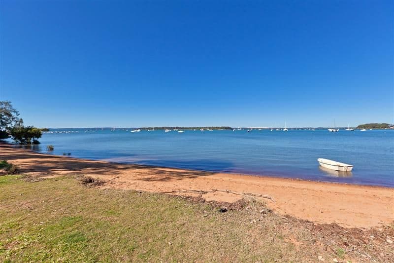 18 Allen Street, VICTORIA POINT QLD 4165, Victoria Point - Thumbnail 2
