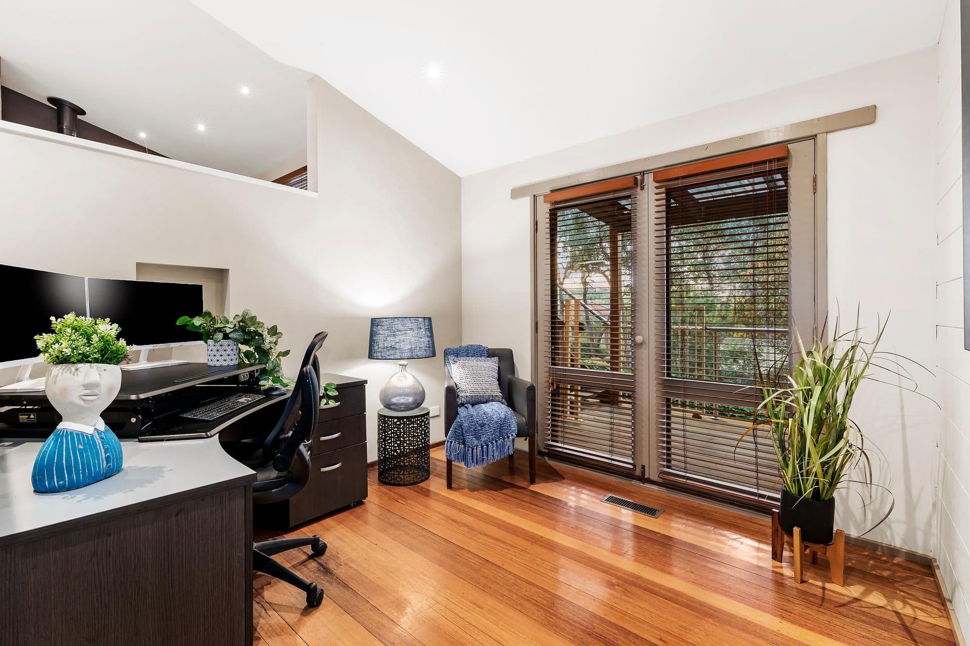 56 Hillcrest Road, Eltham North VIC 3095, Eltham North - Thumbnail 4