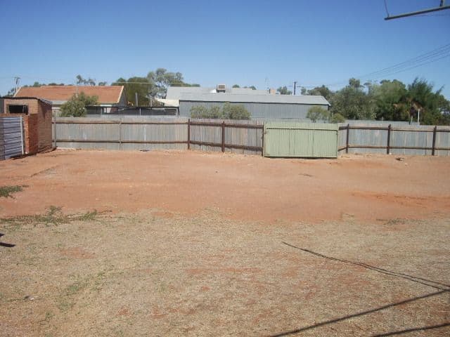 25 Boughtman Street, BROKEN HILL NSW 2880, Broken Hill - Thumbnail 4