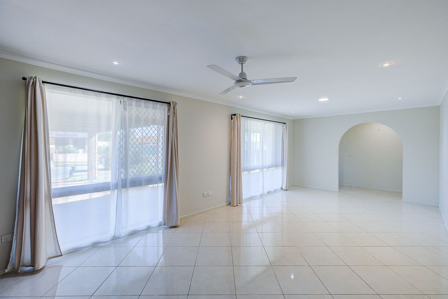 12 Ammons Street, Browns Plains QLD 4118, Browns Plains - Thumbnail 2