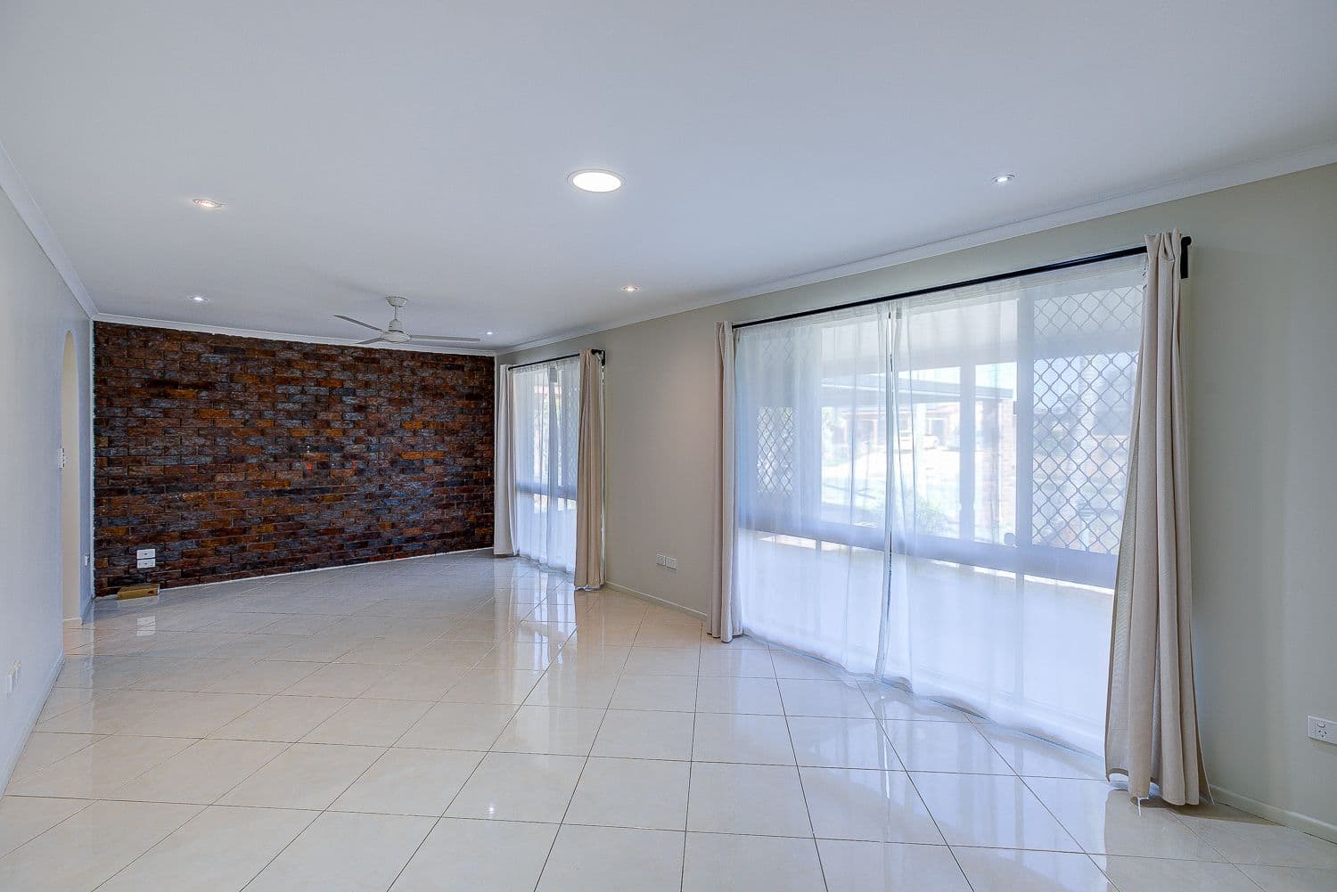 12 Ammons Street, Browns Plains QLD 4118, Browns Plains - Thumbnail 3