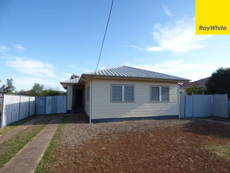 16 Conridge Street, Forbes - Image 1