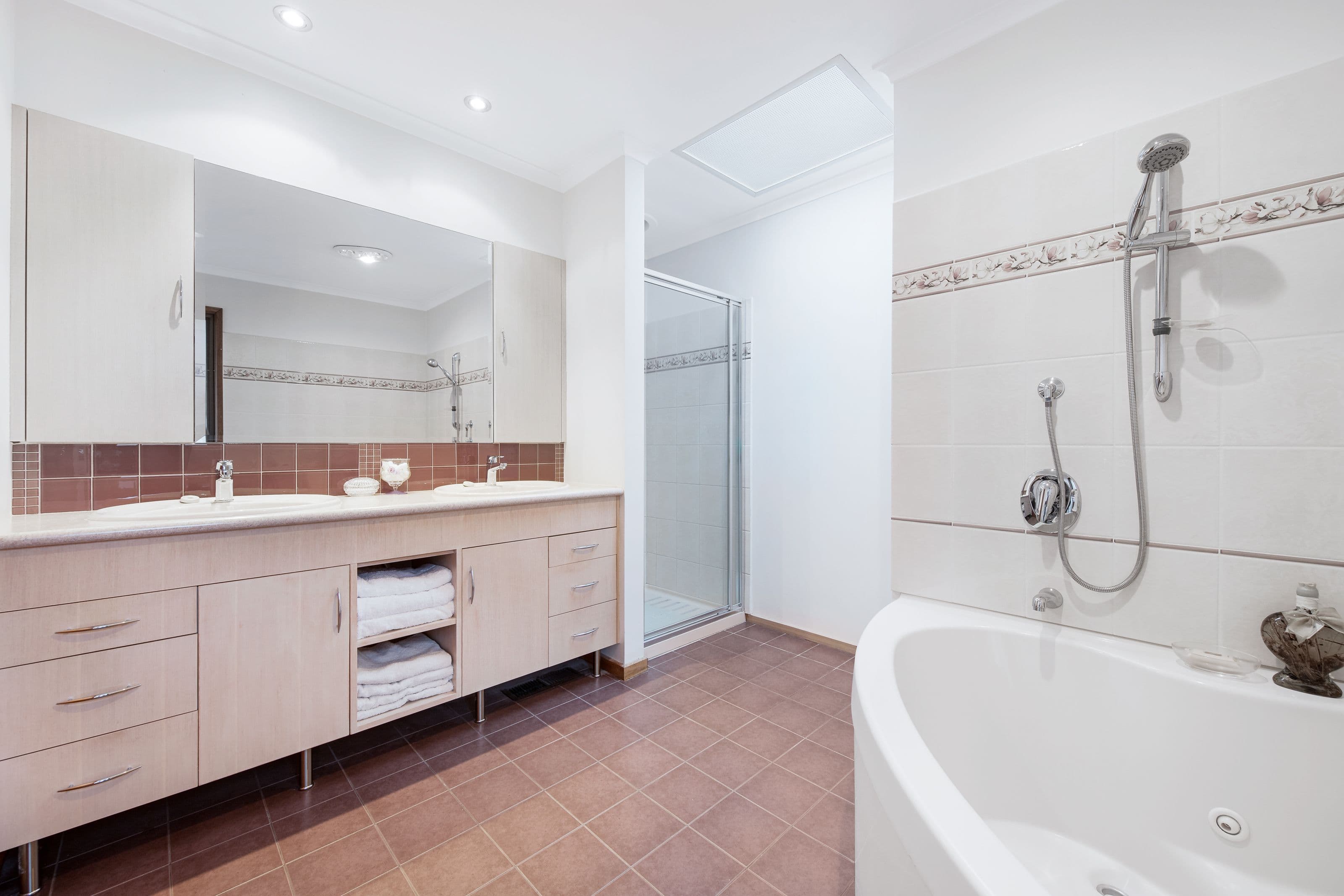 13 Renmark Court, Vermont South VIC 3133, Vermont South - Thumbnail 4