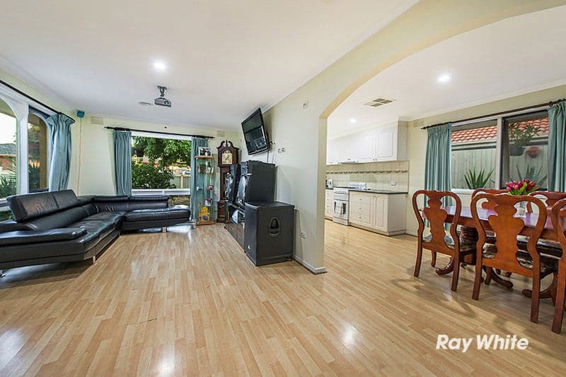 5 Bourke Road, Cranbourne VIC 3977, Cranbourne - Thumbnail 4