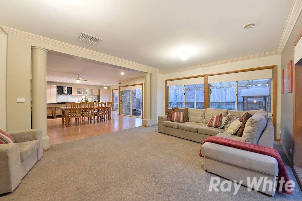 3 Whiting Court, Wantirna South VIC 3152, Wantirna South - Thumbnail 2