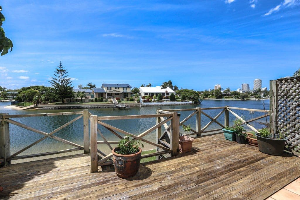 49 Hooker Boulevard, BROADBEACH WATERS QLD 4218, Broadbeach Waters - Thumbnail 3