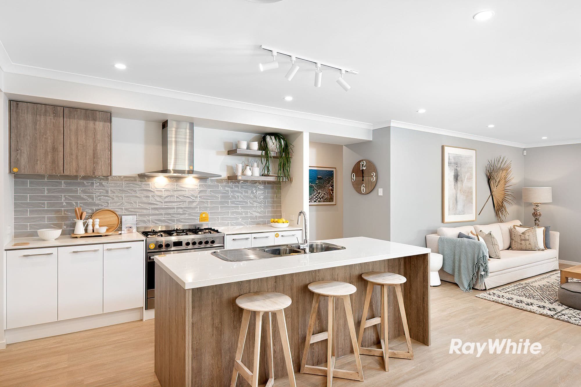 10 Cypress Street, Park Ridge QLD 4125, Park Ridge - Thumbnail 2