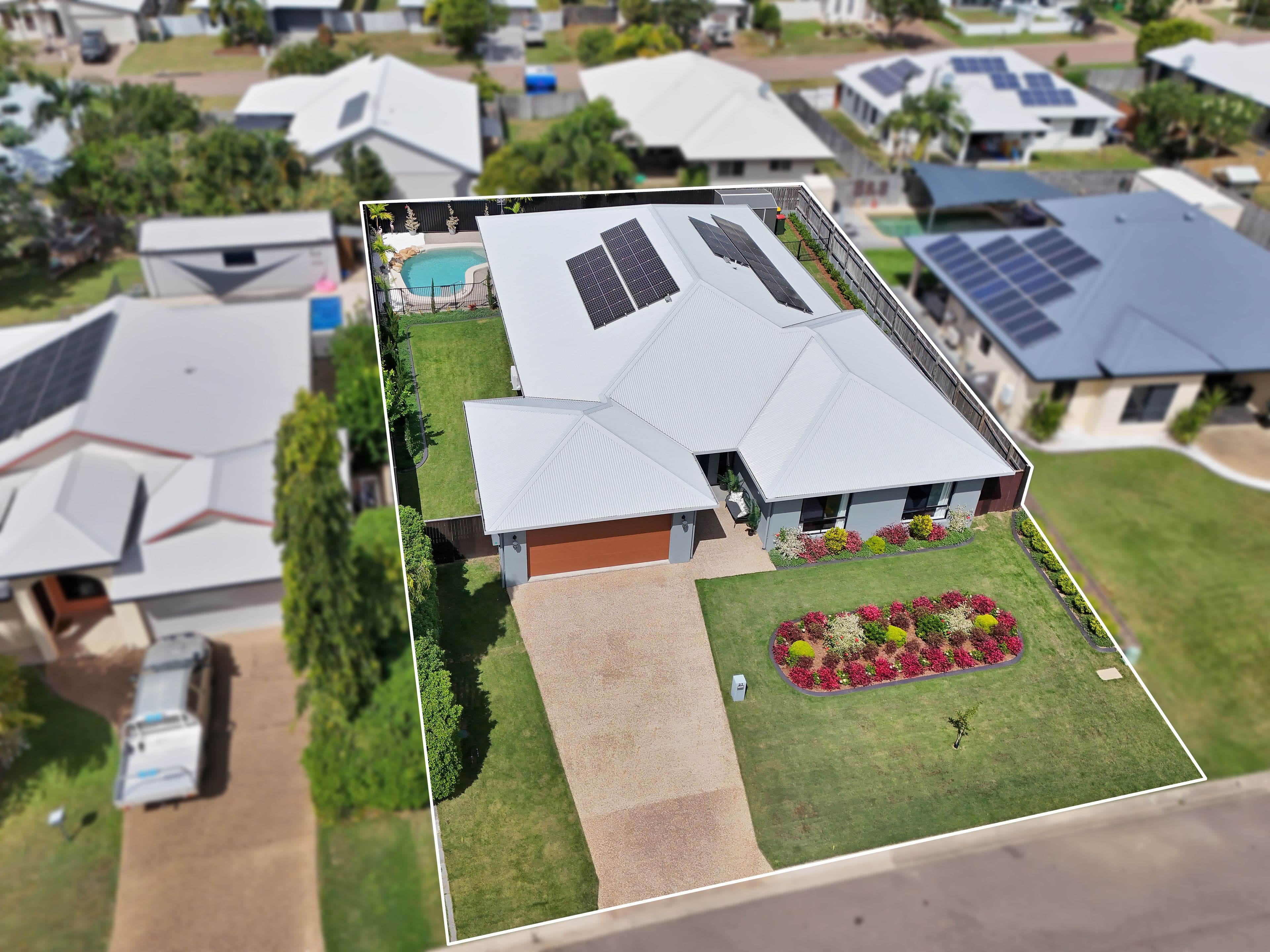 11 Braeridge Drive, Bundamba QLD 4304, Bundamba - Thumbnail 2