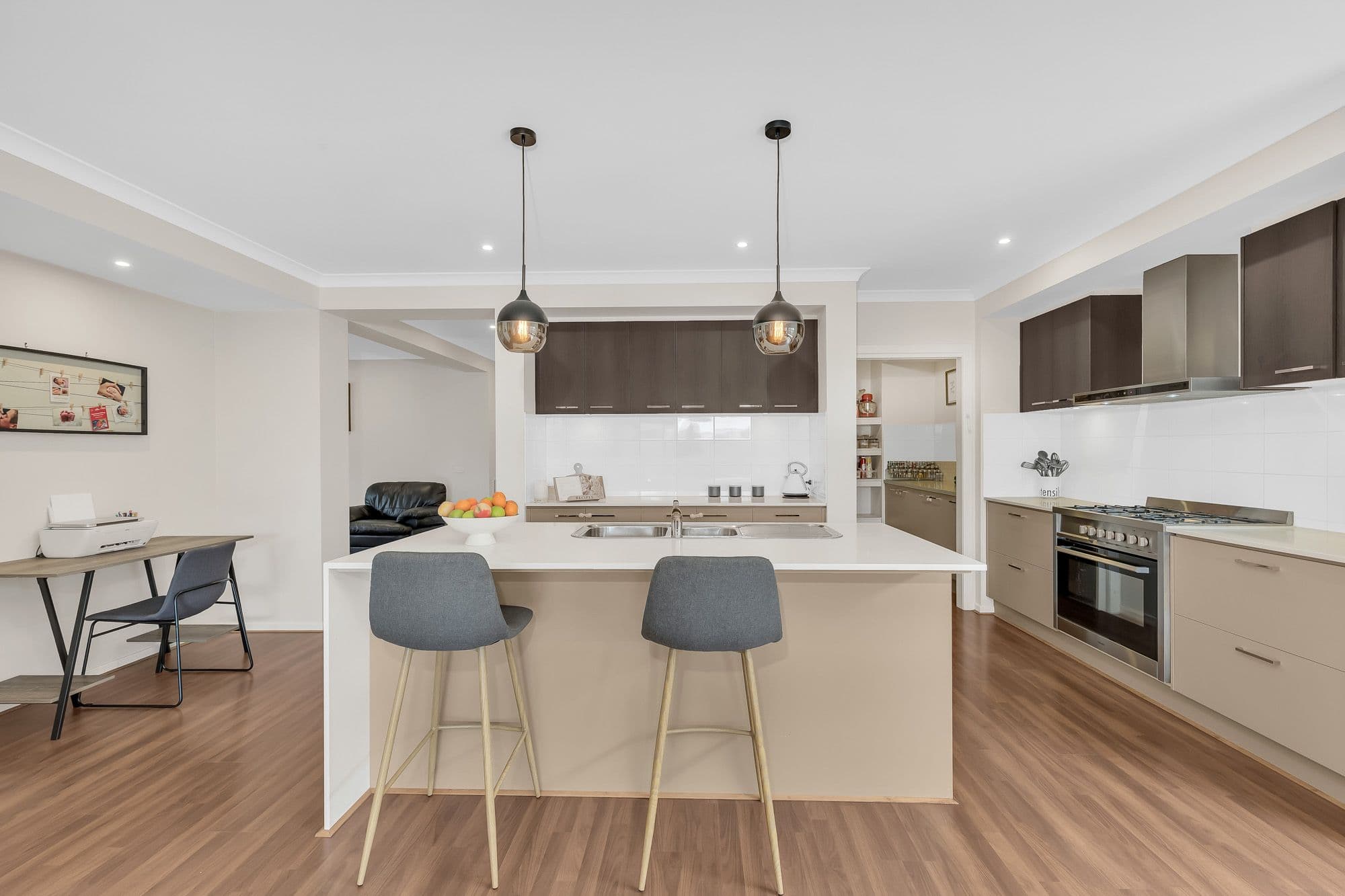 37 Kurrali Crescent, Werribee VIC 3030, Werribee - Thumbnail 5