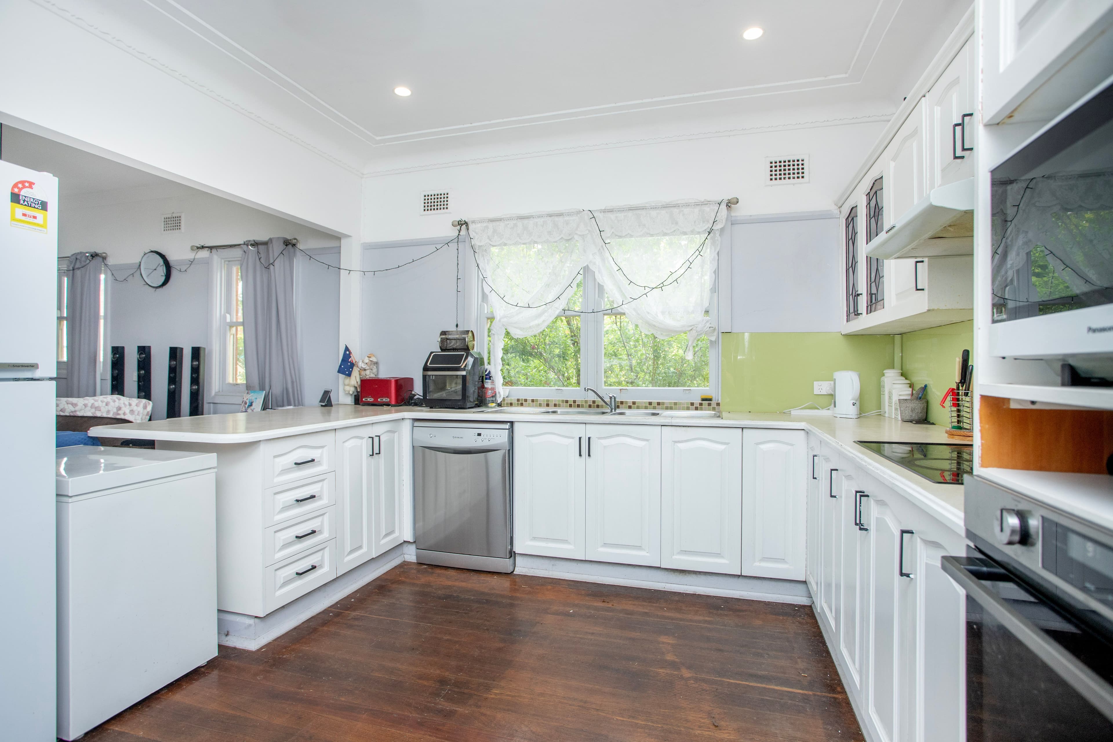 6 Crescent Avenue, Taree NSW 2430, Taree - Thumbnail 4
