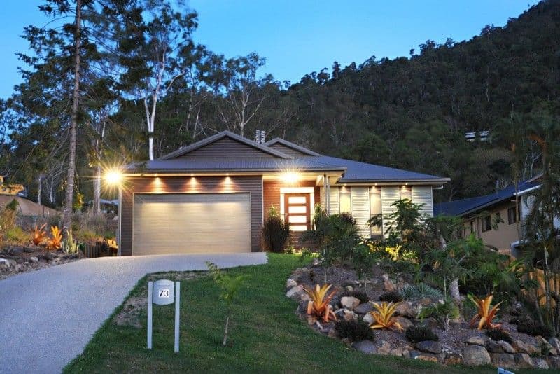73 Country Road, CANNONVALE QLD 4802, Cannonvale - Image 1