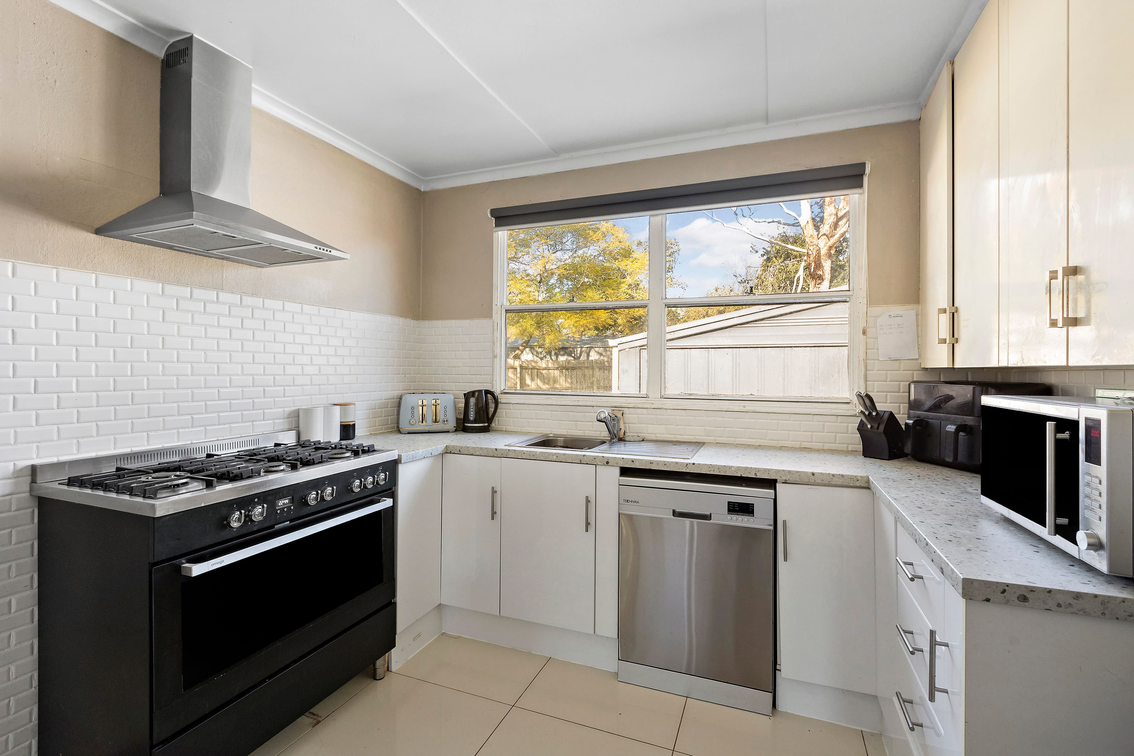 20 Lambert Street, Frankston North VIC 3200, Frankston North - Thumbnail 3