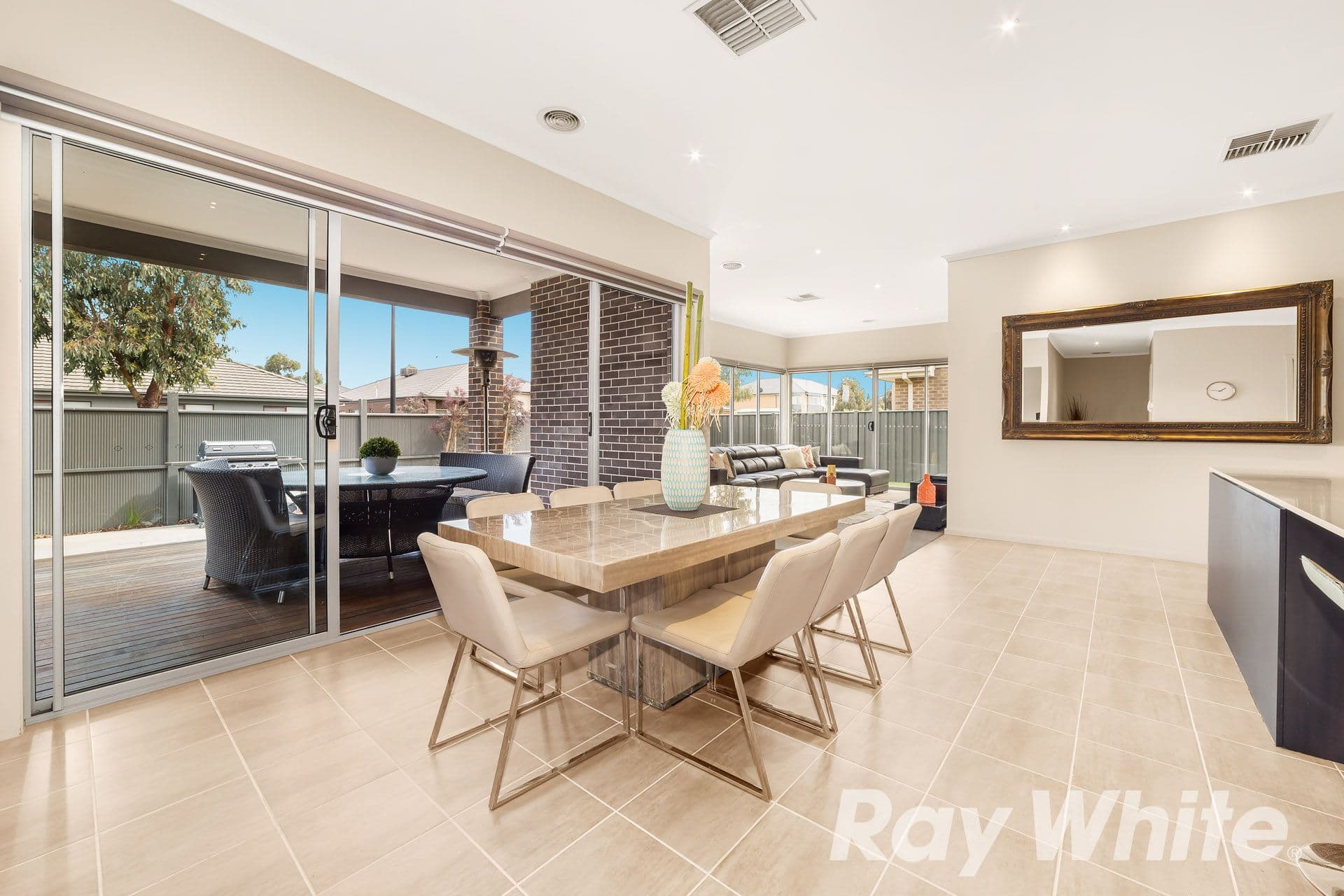 17 Conelly Way, South Morang VIC 3752, South Morang - Thumbnail 4