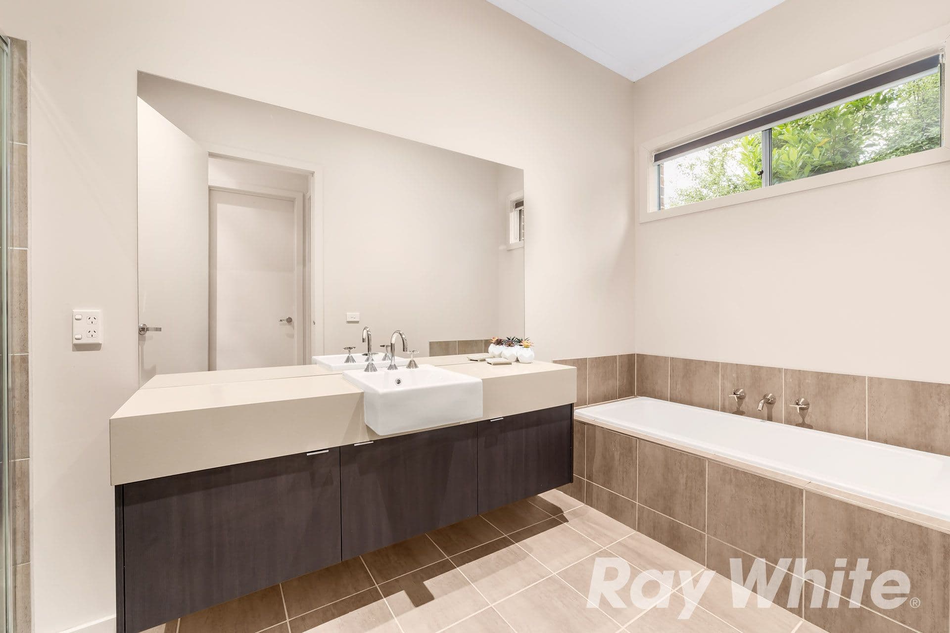 17 Conelly Way, South Morang VIC 3752, South Morang - Thumbnail 5