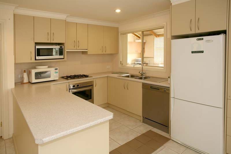 8 Kennedy Street, GLEN WAVERLEY VIC 3150, Glen Waverley - Thumbnail 2