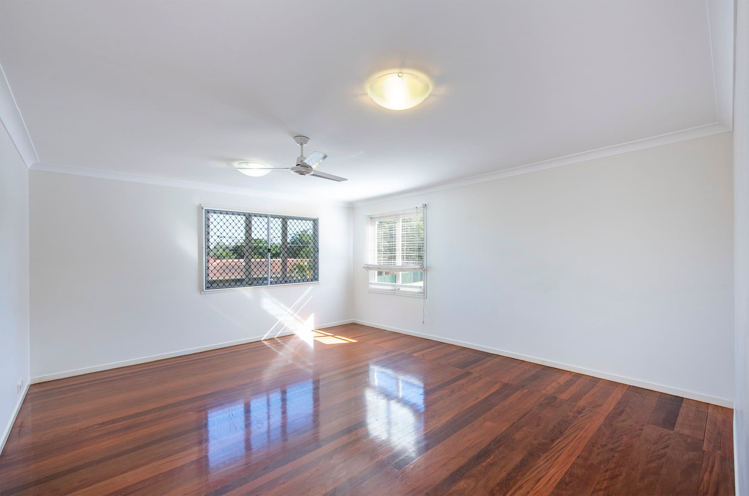 38 Clare Road, Kingston QLD 4114, Kingston - Thumbnail 3