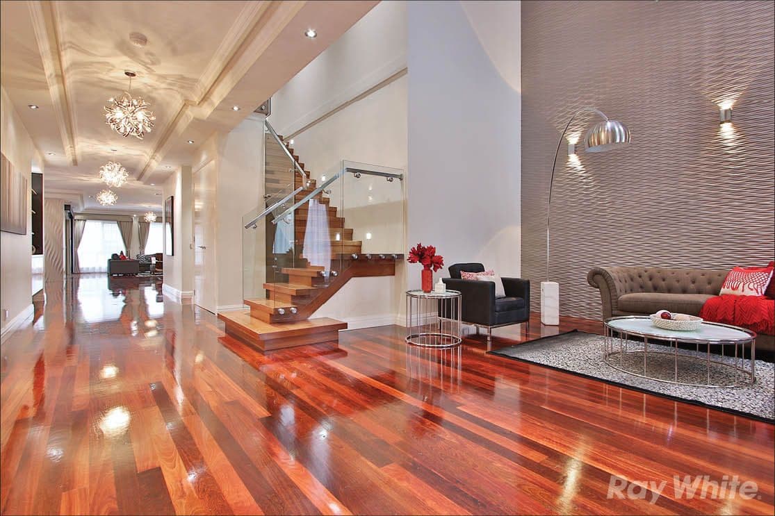 11 Fernhurst Drive, Glen Waverley VIC 3150, Glen Waverley - Thumbnail 2