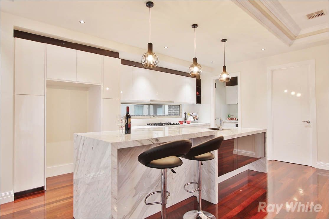 11 Fernhurst Drive, Glen Waverley VIC 3150, Glen Waverley - Thumbnail 4
