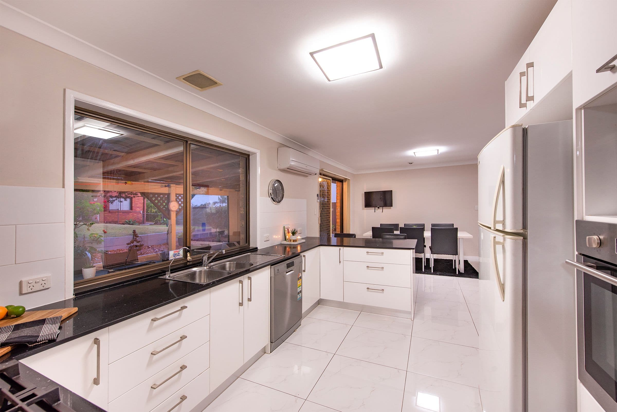 982 Rochedale Road, Rochedale South QLD 4123, Rochedale South - Thumbnail 2