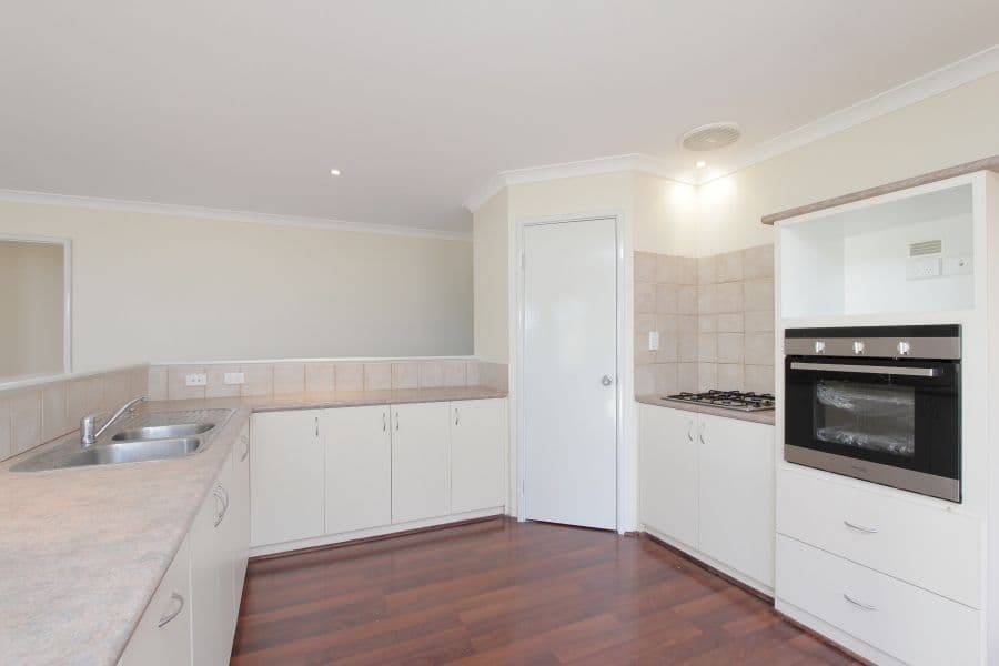 13 Guilfoyle Green, Cloverdale WA 6105, Cloverdale - Thumbnail 2