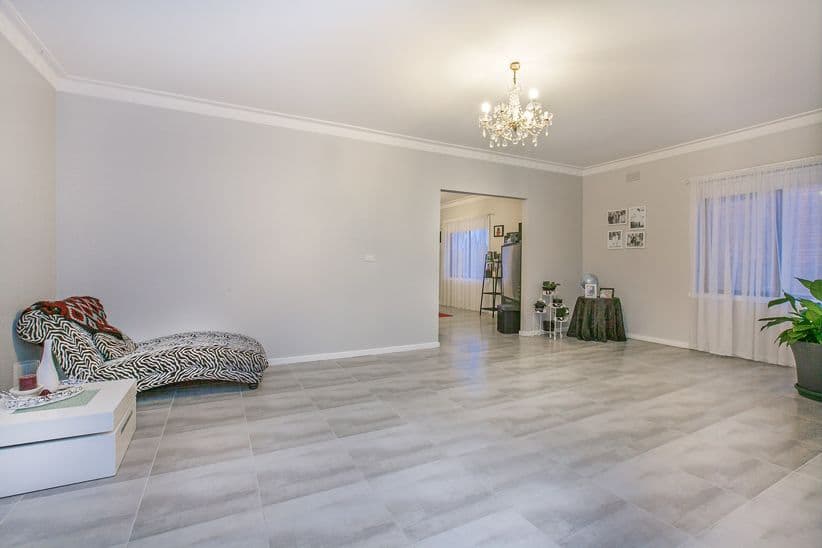90 Lawley Street, Reservoir VIC 3073, Reservoir - Thumbnail 5