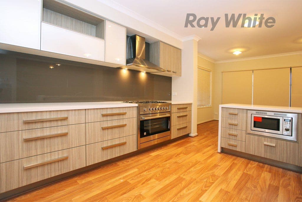 14 Pier Way, POINT COOK VIC 3030, Point Cook - Thumbnail 5