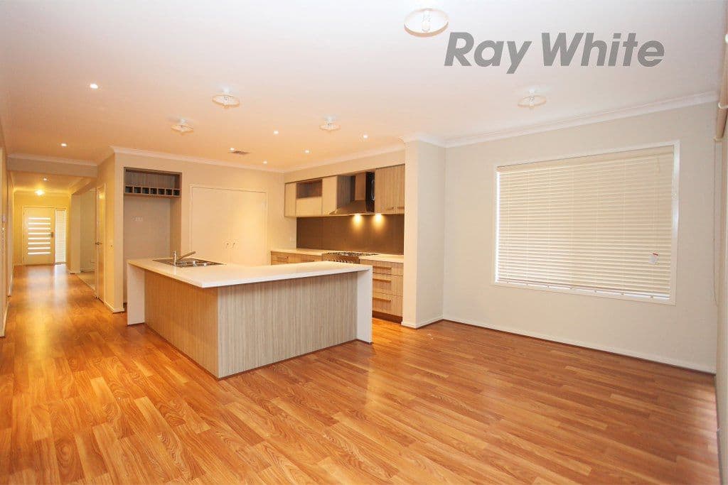 14 Pier Way, POINT COOK VIC 3030, Point Cook - Thumbnail 7