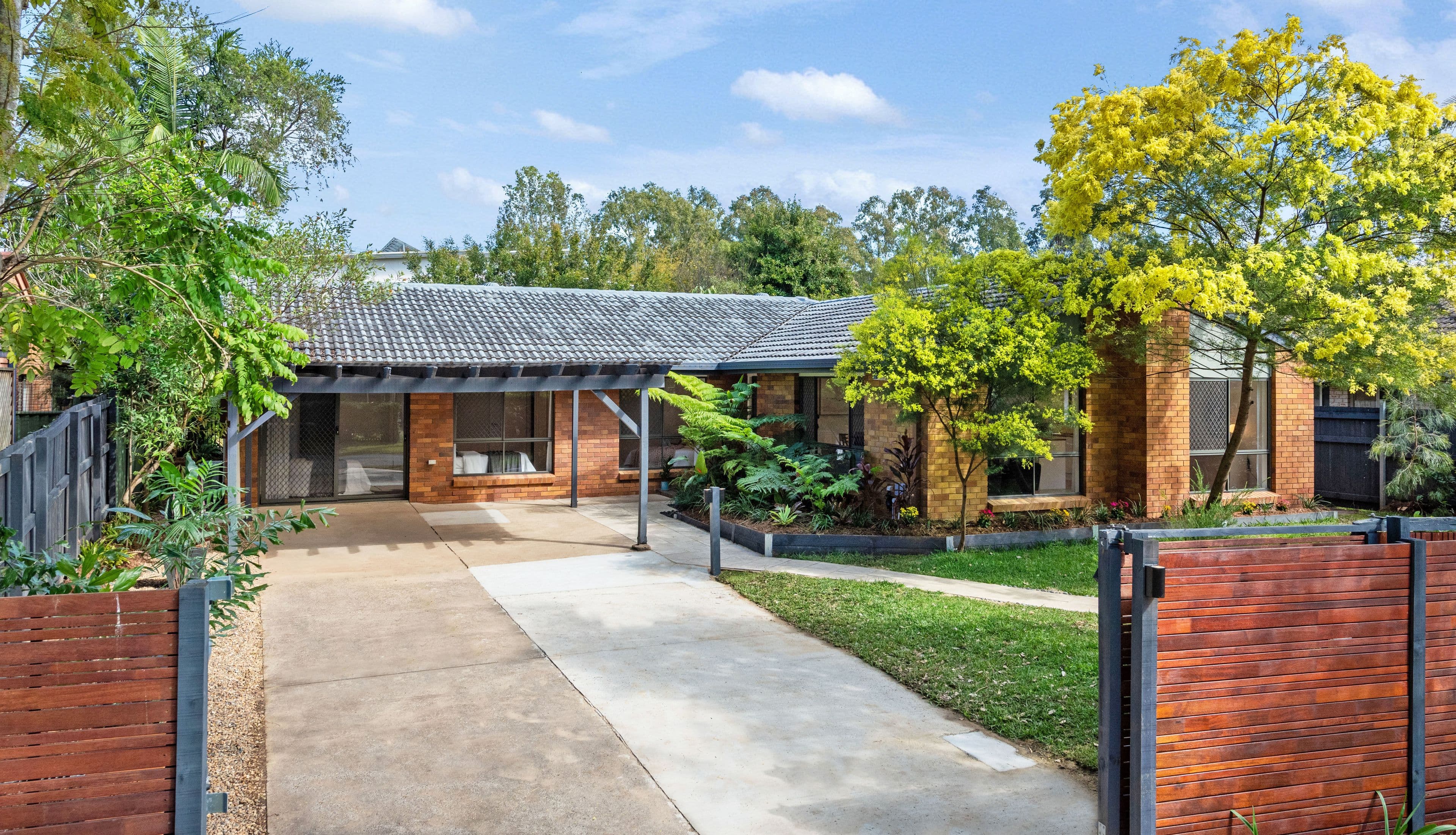 18 Donatello Street, Fig Tree Pocket QLD 4069, Fig Tree Pocket - Thumbnail 2