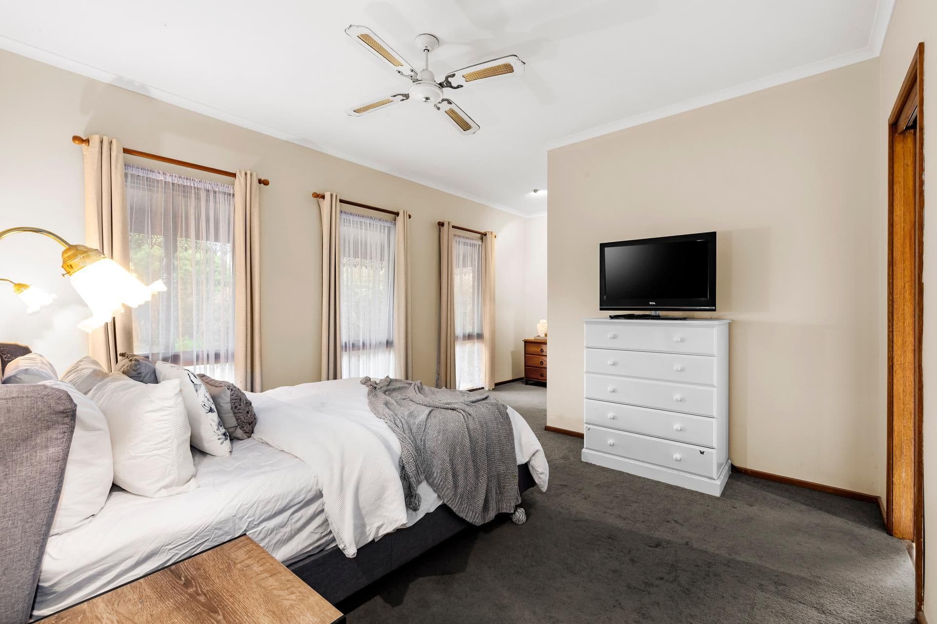 13 Nillumbik Square, Diamond Creek VIC 3089, Diamond Creek - Thumbnail 8