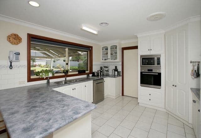 4 Shiralee Place, Estella NSW 2650, Estella - Thumbnail 3