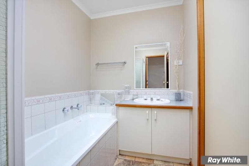 7 Cranswick Court, MORNINGTON VIC 3931, Mornington - Thumbnail 8