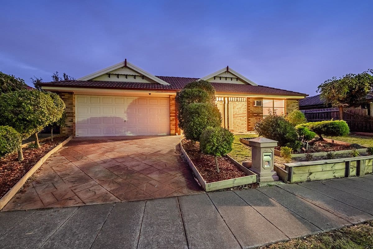 53 Cato Parkway, Lynbrook VIC 3975, Lynbrook - Image 1