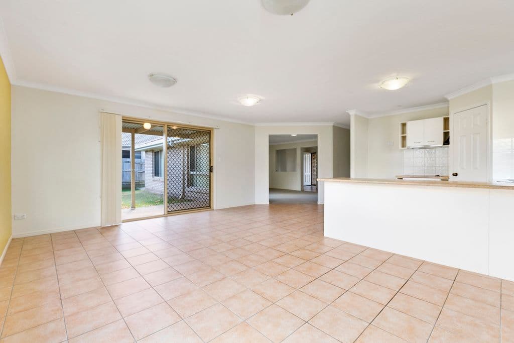 11 Anchor Place, Redland Bay QLD 4165, Redland Bay - Thumbnail 3