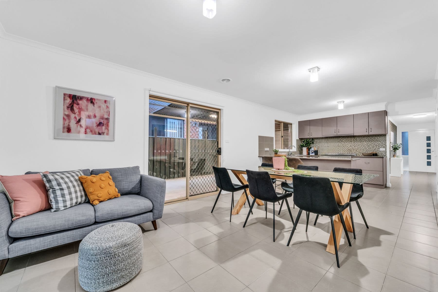 9 Girraween Crescent, Craigieburn VIC 3064, Craigieburn - Thumbnail 7