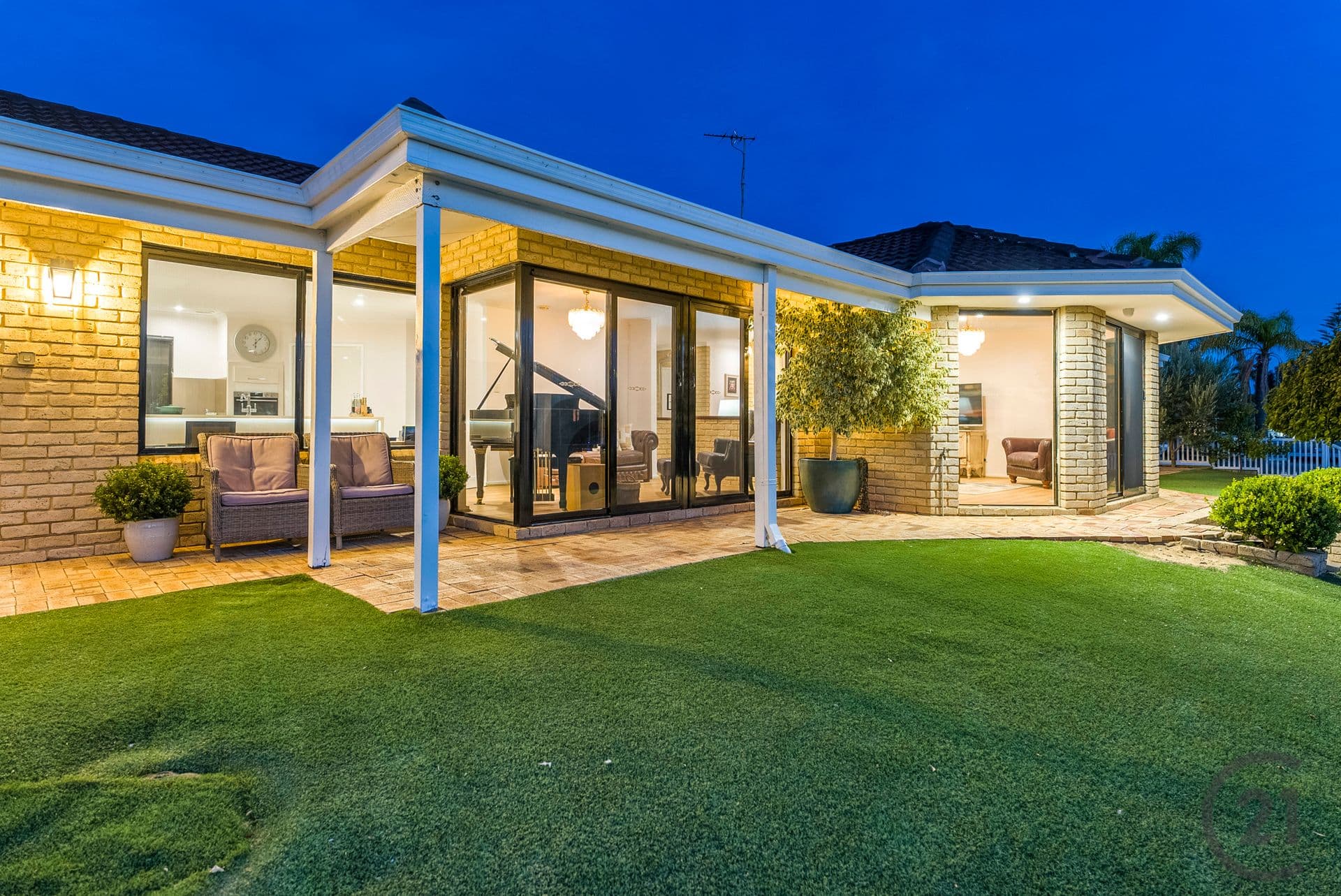 8 De Grey Close, Dudley Park, WA, 6210, Dudley Park - Image 1