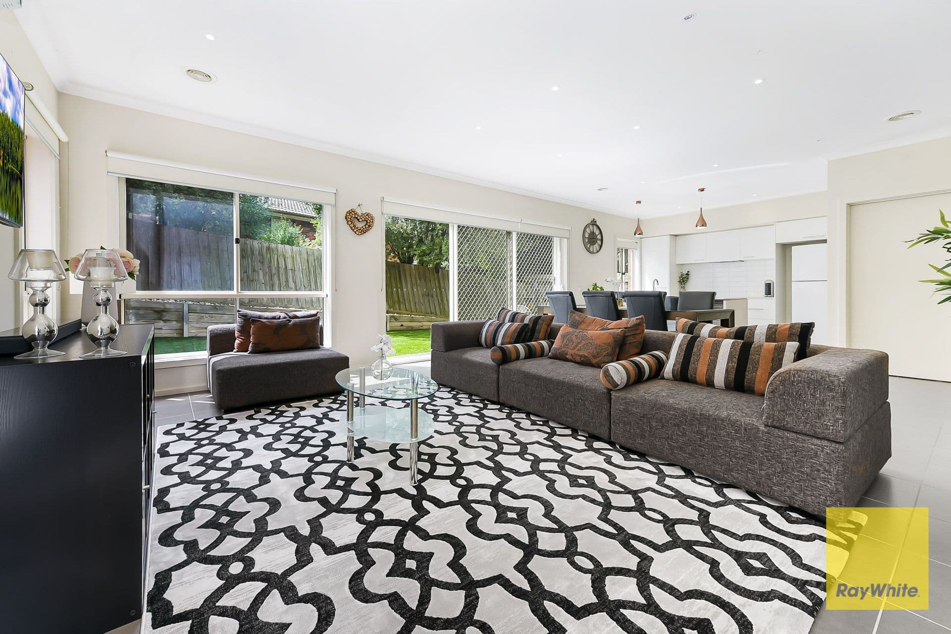 4 Barrier Reef Circuit, Endeavour Hills VIC 3802, Endeavour Hills - Thumbnail 3