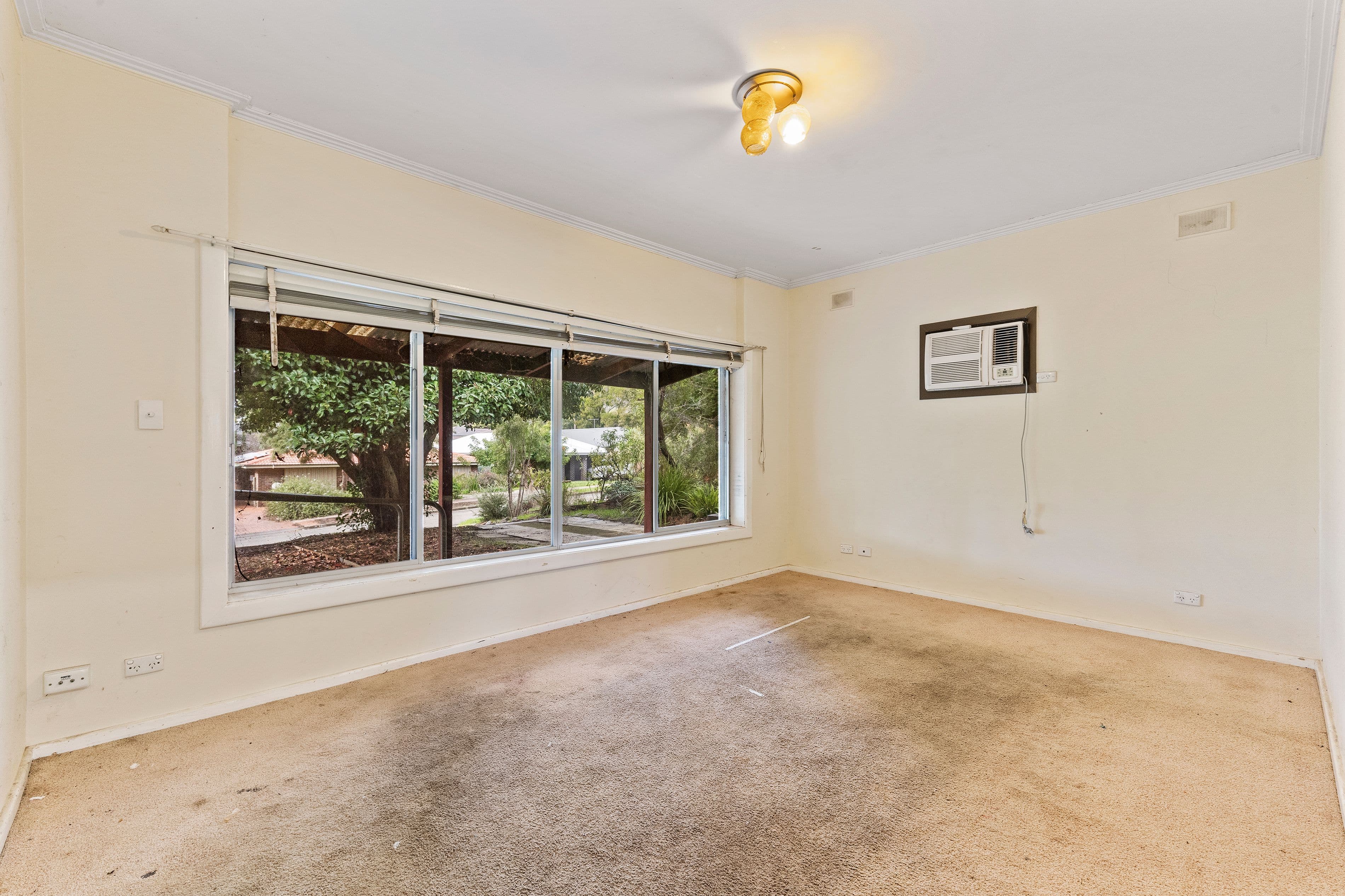 12 Clare Avenue, Athelstone SA 5076, Athelstone - Thumbnail 2