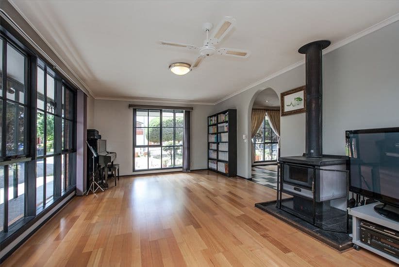65 Veronica Crescent, Mill Park VIC 3082, Mill Park - Thumbnail 5