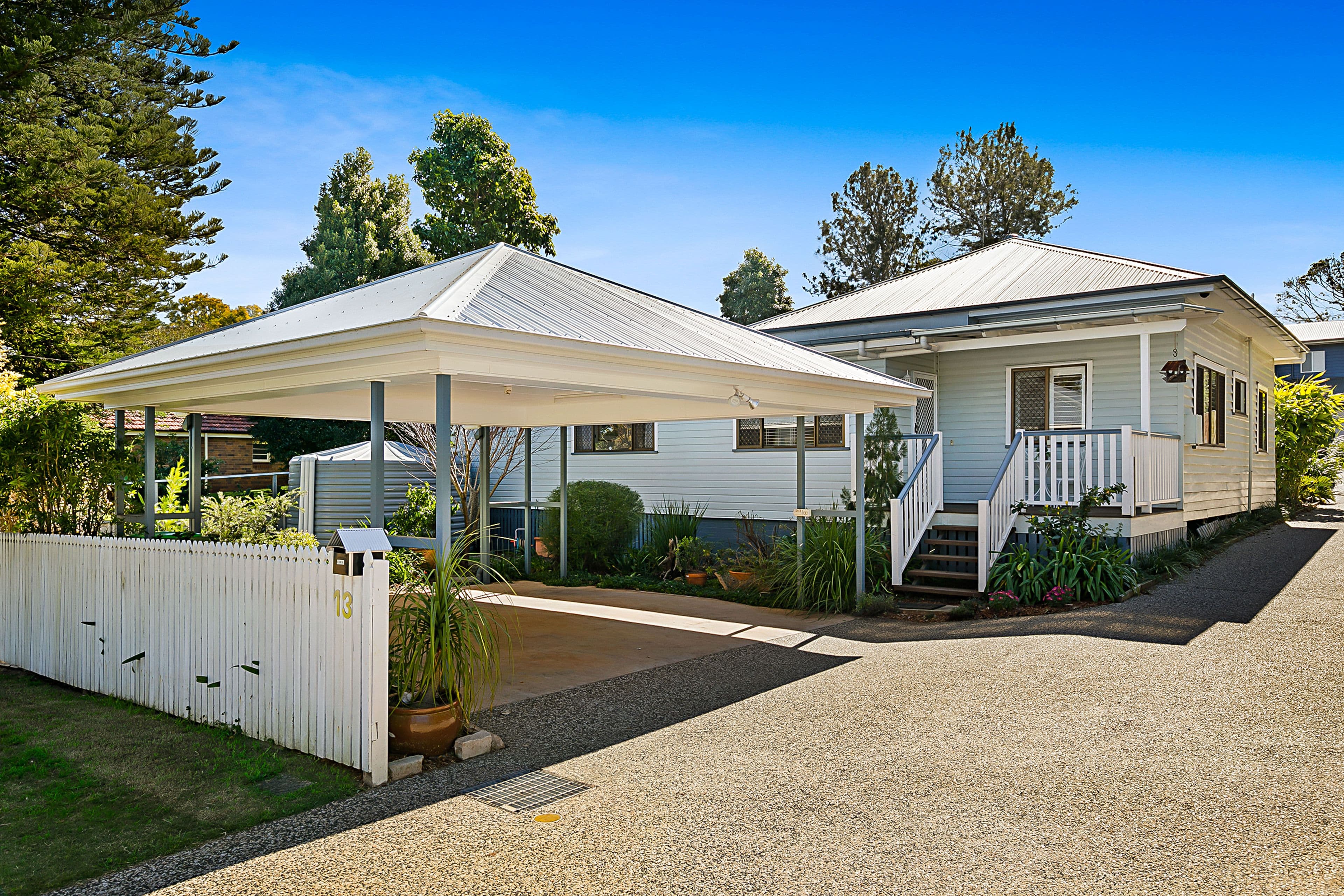 13 Barry Street, Mount Lofty QLD 4350, Mount Lofty - Thumbnail 2