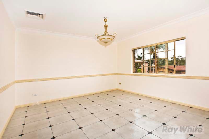 8 Hurkett Place, BOSSLEY PARK NSW 2176, Bossley Park - Thumbnail 4