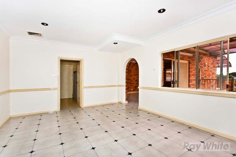 8 Hurkett Place, BOSSLEY PARK NSW 2176, Bossley Park - Thumbnail 6