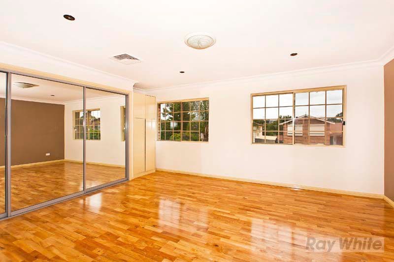 8 Hurkett Place, BOSSLEY PARK NSW 2176, Bossley Park - Thumbnail 8